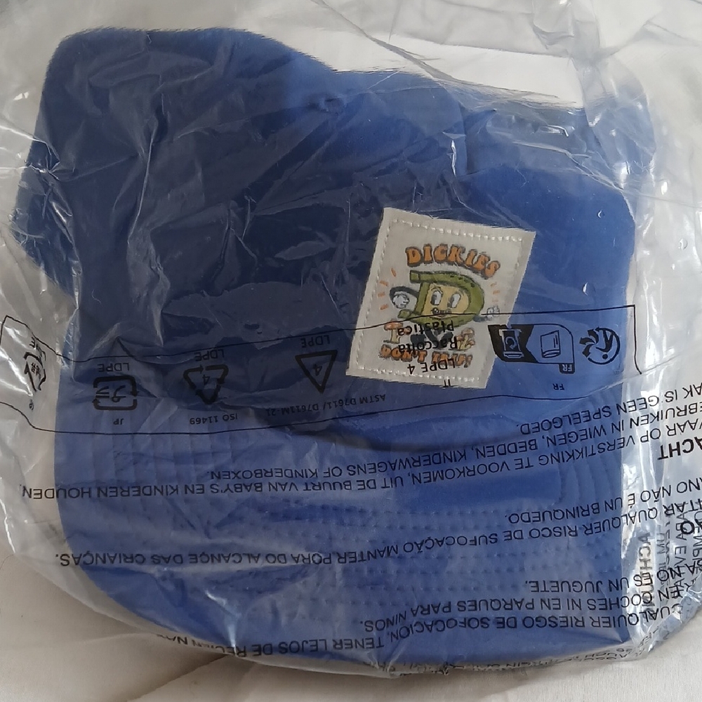 Dickies New In Original Packaging "DONT TRIP" hat Baseball Trucker Hat